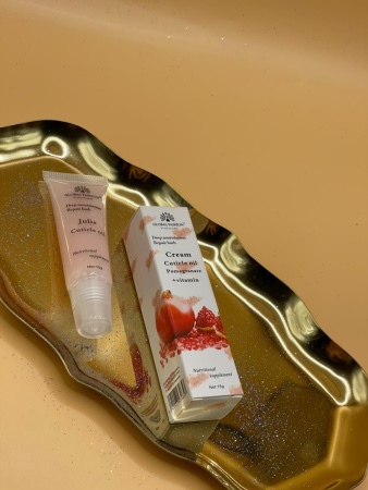Cuticle Oil Cream – Nail & Cuticle Care | Pomegranate + Vitamin Cuticle Oil Close View Nail Care | زيت الكيوتكل
Cuticle Oil Cream – Nail & Cuticle Care | Pomegranate + Vitamin Nail Oil Detailed View Moisturizing Treatment | زيت الاظافر