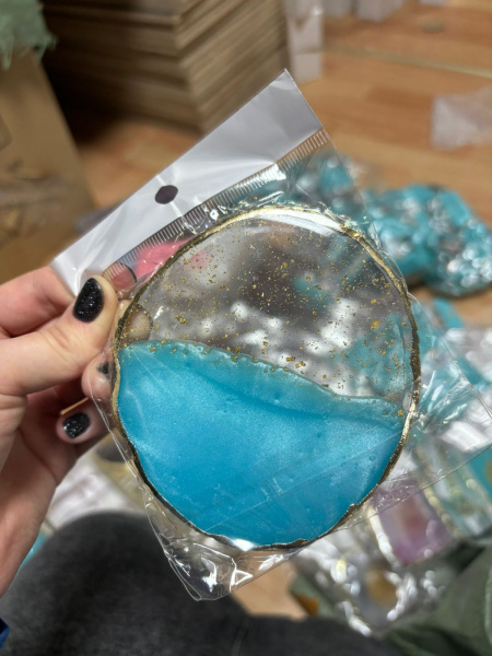 Palette stone (gold leaf) 28