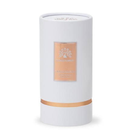 Endless Fantasy Eau de Parfum Unisex 100ml Perfume Close Up - Luxury Unisex Eau de Parfum Spray 100ml | عطر صورة مقربة