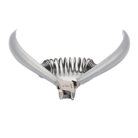 BeeNails Cuticle Nipper Kit – Stainless Steel | B6 Cuticle Nipper Close View Nail Tool | قاطع الكيوتكل
BeeNails Cuticle Nipper Kit – Stainless Steel | B6 Nail Cutter Detailed View Professional Tool | اداة قص الكيوتكل