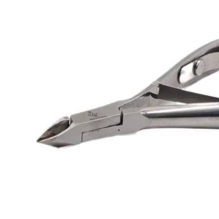 BeeNails Cuticle Nipper Kit – Stainless Steel | B3 Cuticle Nipper Close View Nail Tool | قاطع الكيوتكل
BeeNails Cuticle Nipper Kit – Stainless Steel | B3 Nail Cutter Detailed View Professional Tool | اداة قص الكيوتكل