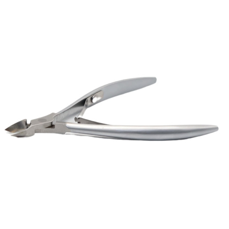 BeeNails Cuticle Nipper Kit – Stainless Steel | B7 Cuticle Nipper Close View Nail Tool | قاطع الكيوتكل
BeeNails Cuticle Nipper Kit – Stainless Steel | B7 Nail Cutter Detailed View Professional Tool | اداة قص الكيوتكل